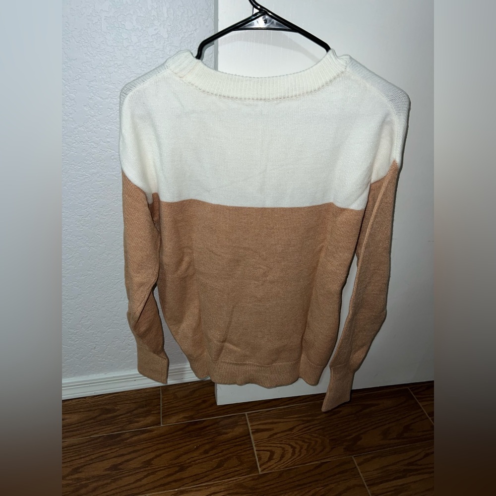 Sweater - Picture 3 of 6